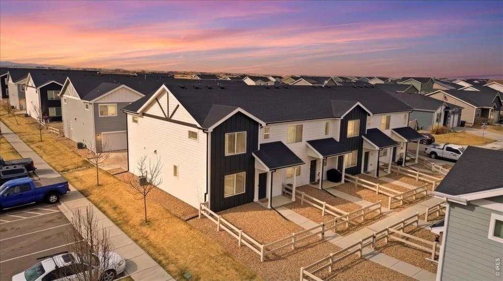 3 bedroom townhouse for sale at 710 Oregon Trl Unit C4 Ault - $340,000