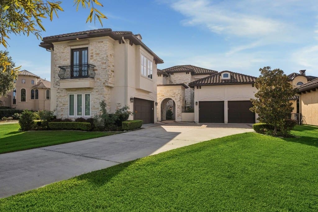 4 bedroom house for sale at 507 Constellation Blvd League City 77573 - $2,600,000