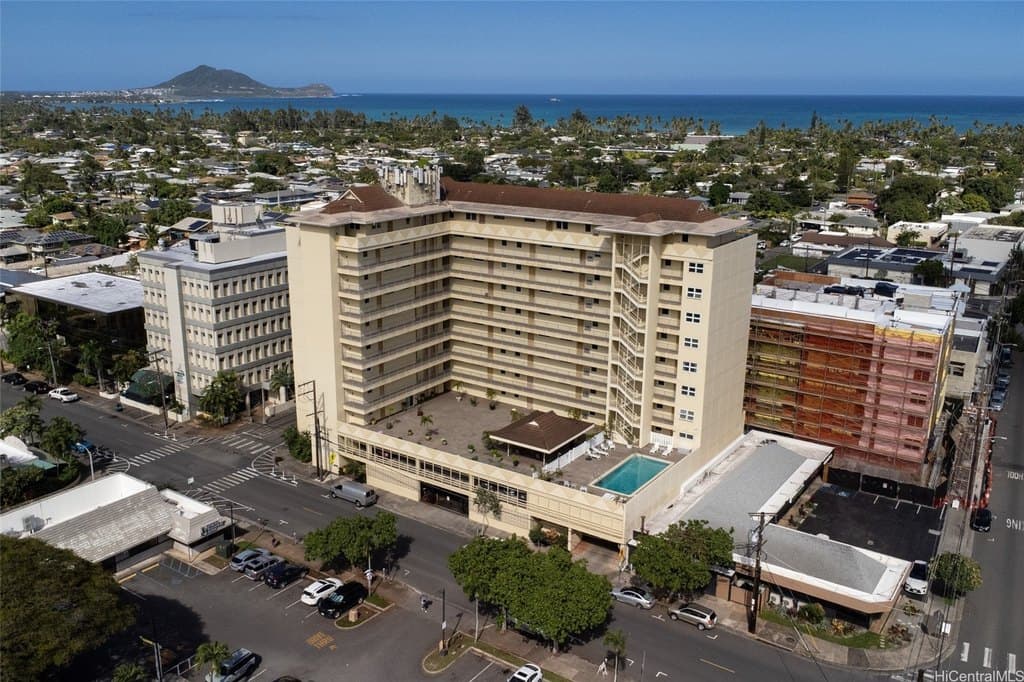 2 bedroom condo for sale at 14 Aulike St Apt 906 Kailua 96734 - $700,000