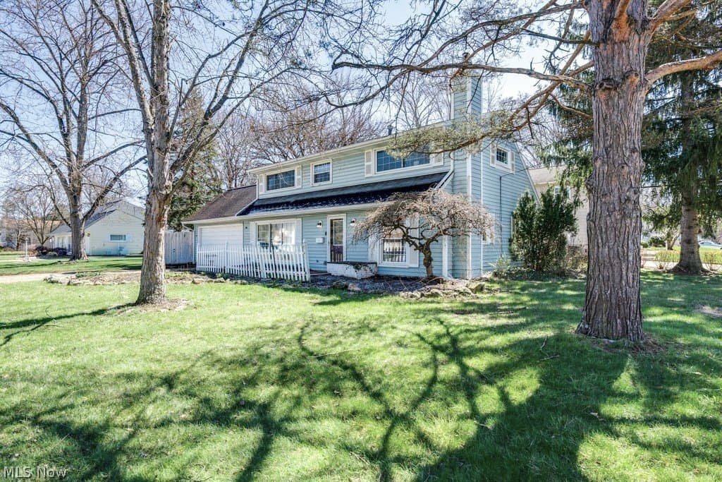 3 bedroom house for sale at 22 Van Doren Dr Cuyahoga Falls 44221 - $249,900