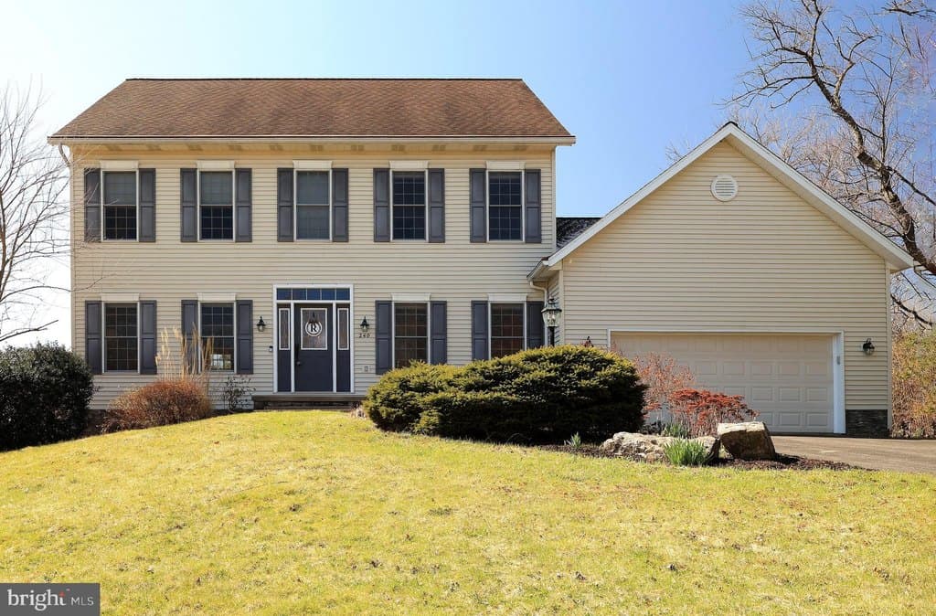 4 bedroom house for sale at 240 Sunday Dr State College 16801 - $619,000