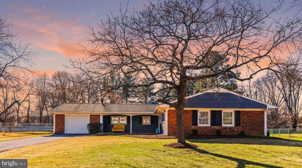 4 bedroom house for sale at 12415 Melling Ln Bowie - $500,000