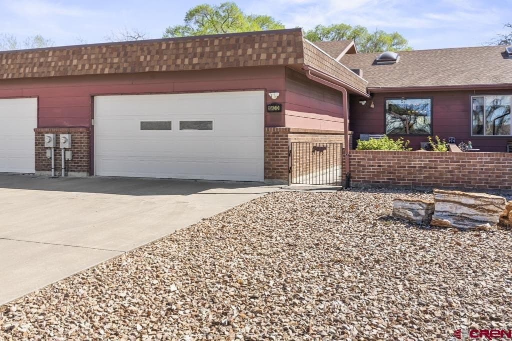 2 bedroom townhouse for sale at 1043 Margo Ct Apt D Montrose 81401 - $418,000