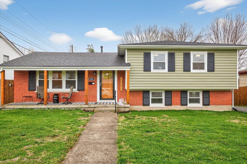 3 bedroom house for sale at 504 Cricklewood Dr Lexington - $294,900