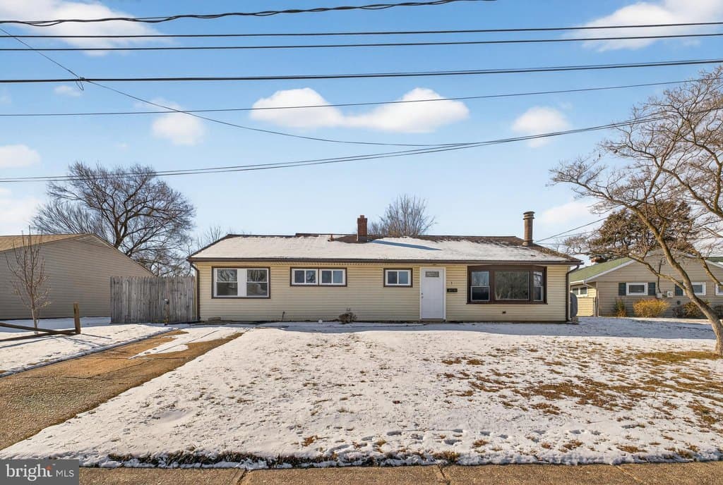3 bedroom house for sale at 3 Marlyn Rd Brookside - $339,000