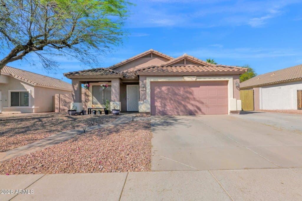 3 bedroom house for sale at 11856 W Cambridge Ave Avondale 85392 - $420,000