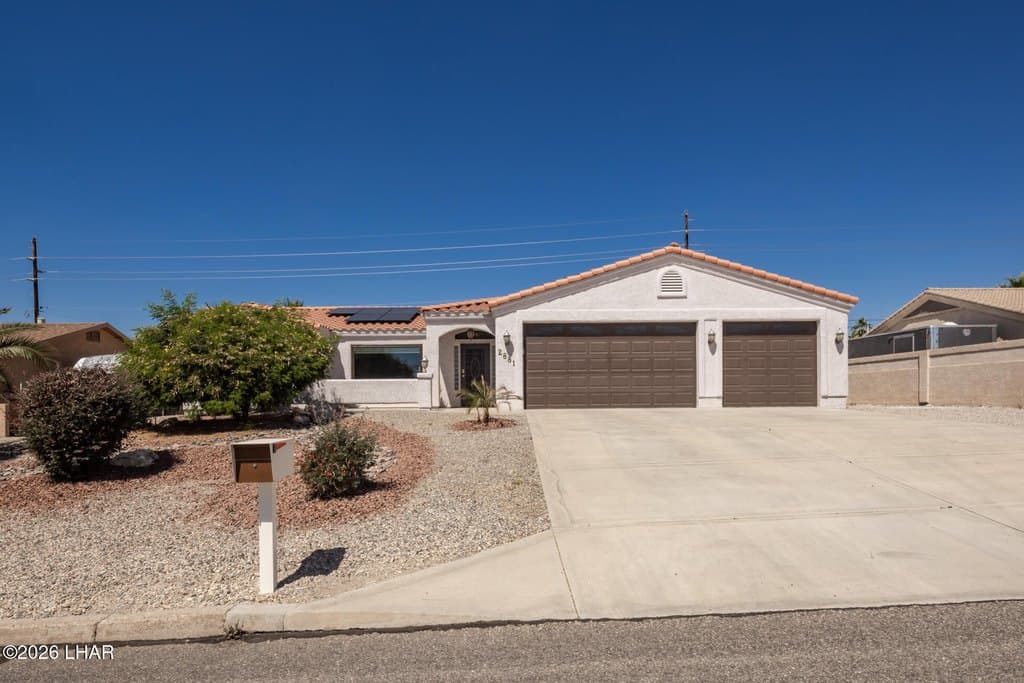 4 bedroom house for sale at 2881 Palo Verde Blvd N Lake Havasu City 86404 - $659,900