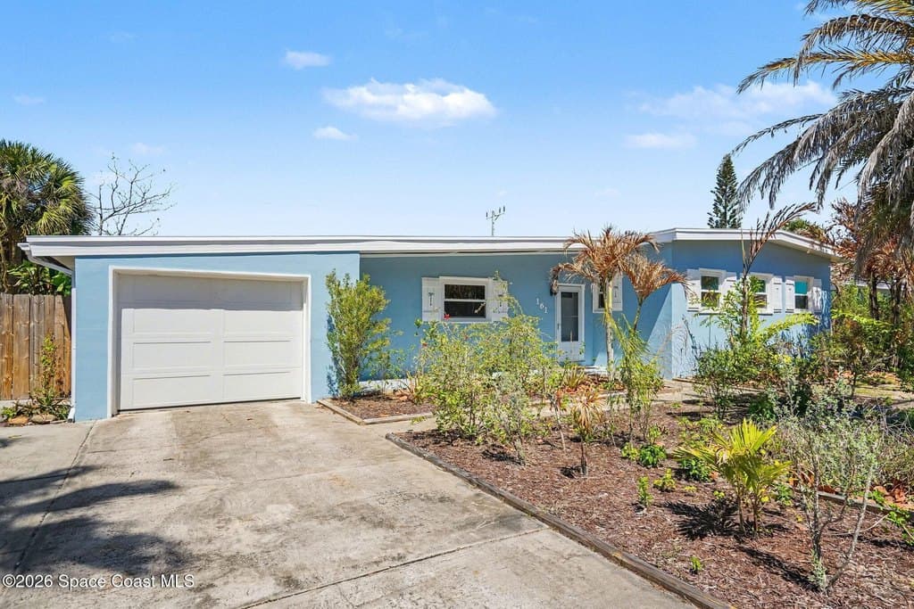 3 bedroom house for sale at 161 Eden Ave Satellite Beach 32937 - $490,000