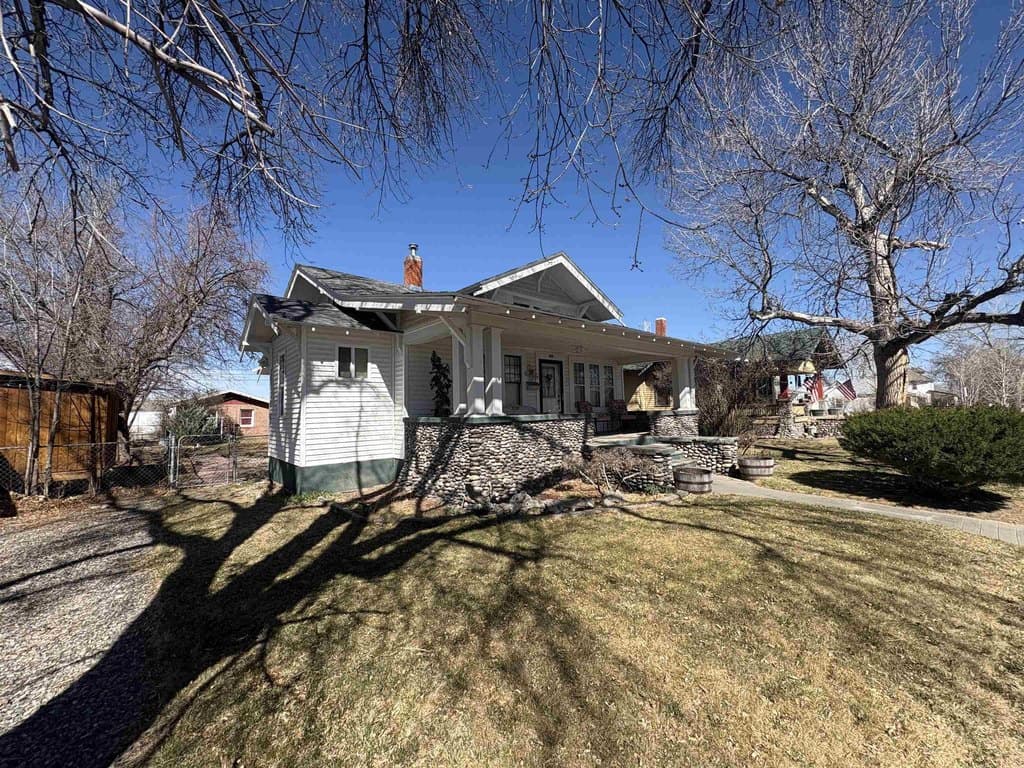4 bedroom house for sale at 220 E Adams Ave Riverton 82501 - $278,000