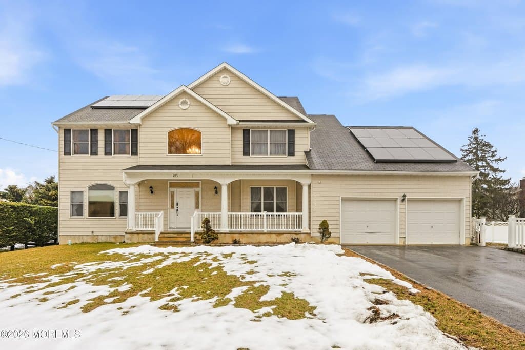 5 bedroom house for sale at 1801 Finderne St Oakhurst - $1,199,900