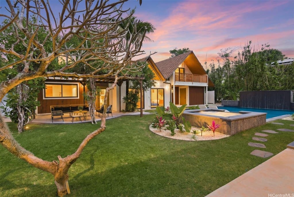 6 bedroom multi-family for sale at 337 Wanaao Rd Kailua 96734 - $4,270,000