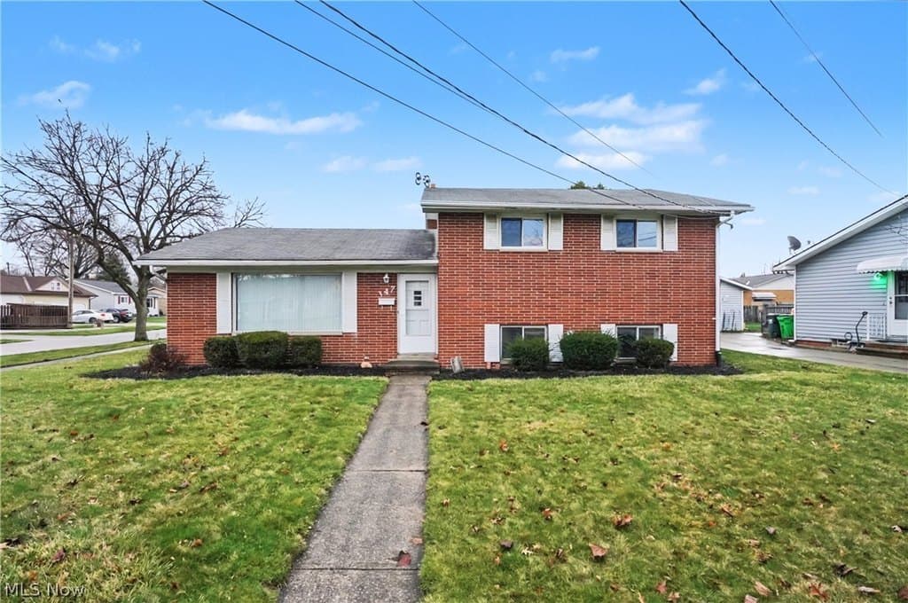 3 bedroom house for sale at 347 Beeler Dr Berea - $257,500