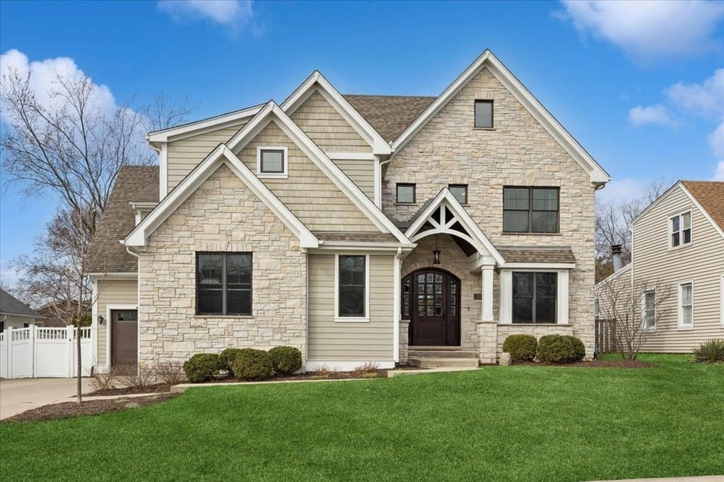 4 bedroom house for sale at 4620 Stonewall Ave Downers Grove 60515 - $1,650,000