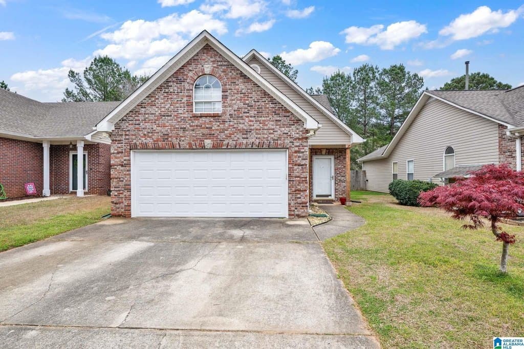 3 bedroom house for sale at 5270 Cottage Ln Hoover 35226 - $314,900