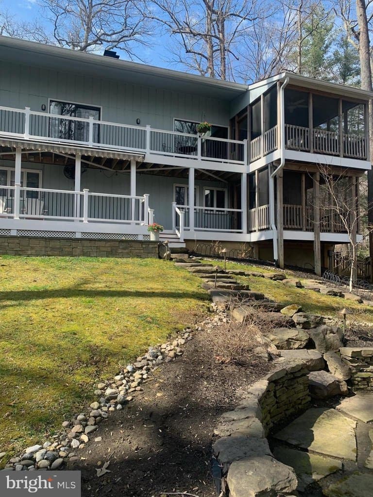 4 bedroom house for sale at 2654 Ogleton Rd Annapolis Neck - $899,000