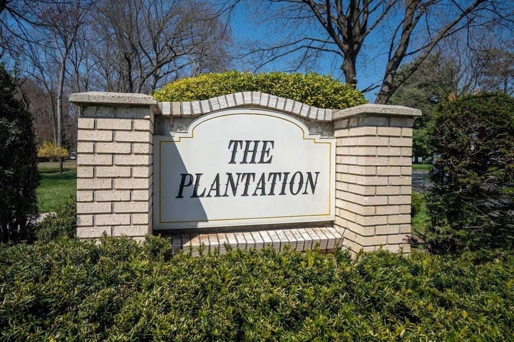 2 bedroom condo for sale at 106 Plantation Dr Unit 106 Agawam Town - $245,900