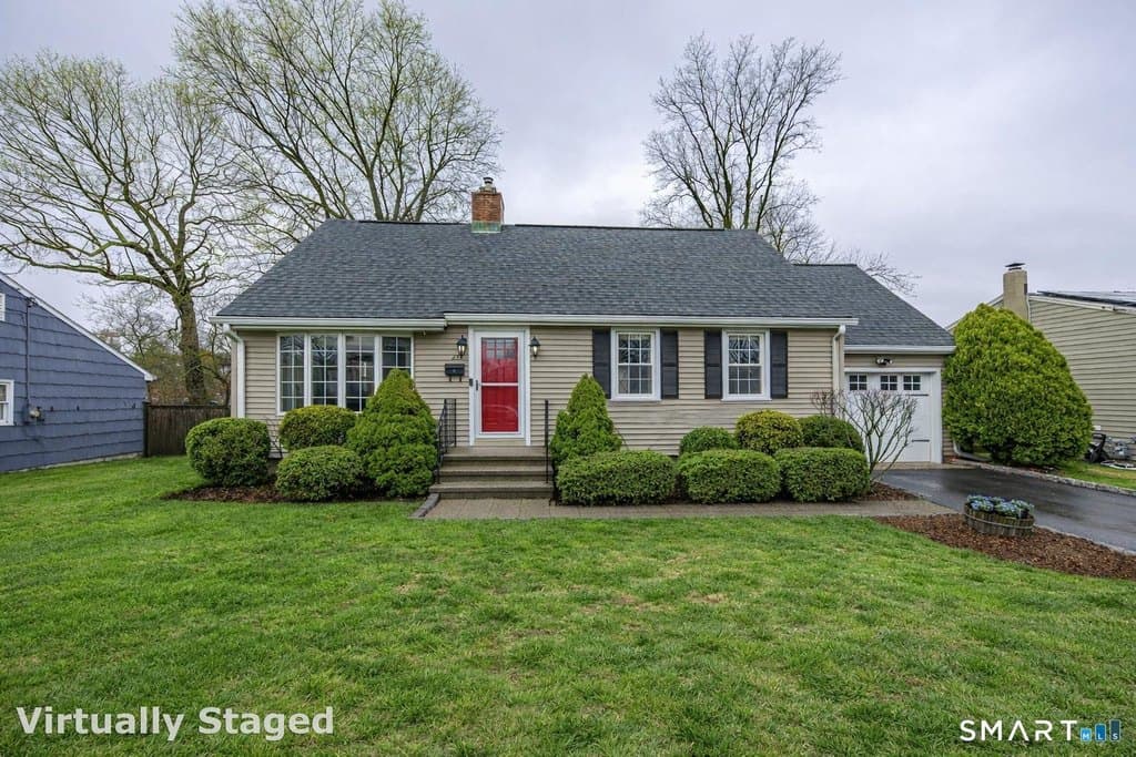 3 bedroom house for sale at 23 Sachem St Norwalk 06850 - $699,000