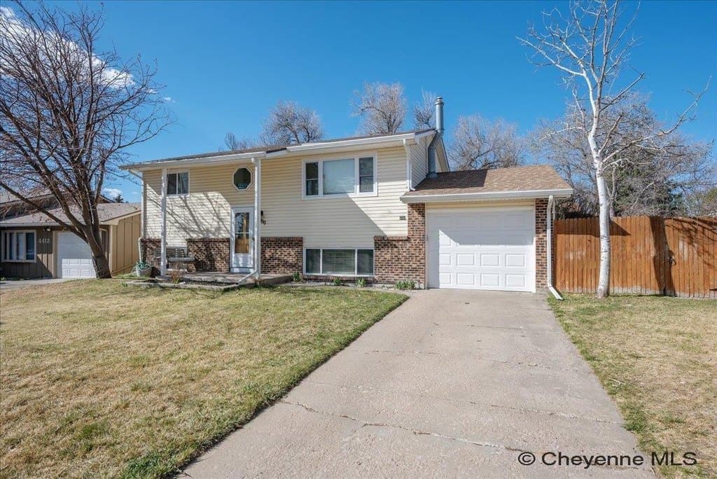 3 bedroom house for sale at 4500 Ontario Ave Cheyenne - $368,000