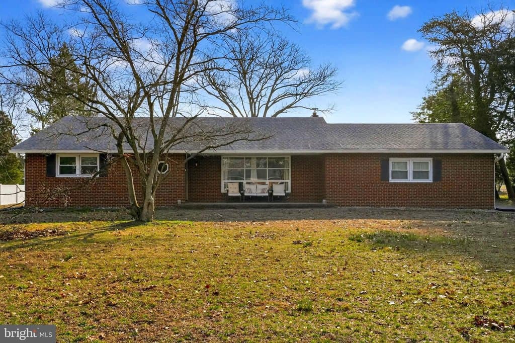 4 bedroom house for sale at 1709 Old Black Horse Pike Blackwood - $410,000