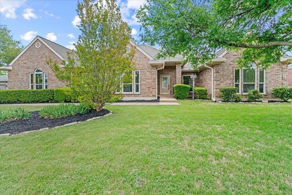 3 bedroom house for sale at 1317 Amistad Dr Round Rock - $619,000