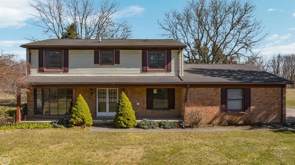 4 bedroom house for sale at 71800 Coon Creek Rd Armada - $450,000