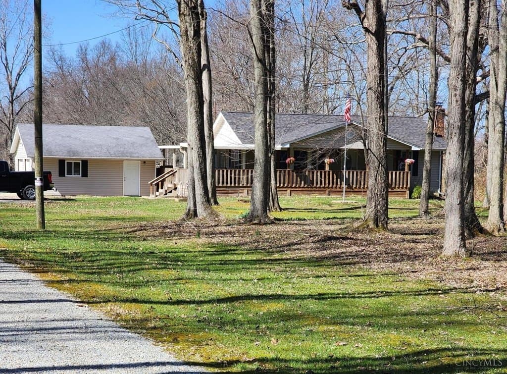 2 bedroom house for sale at 10668 Collins Riley Rd Blanchester - $324,900