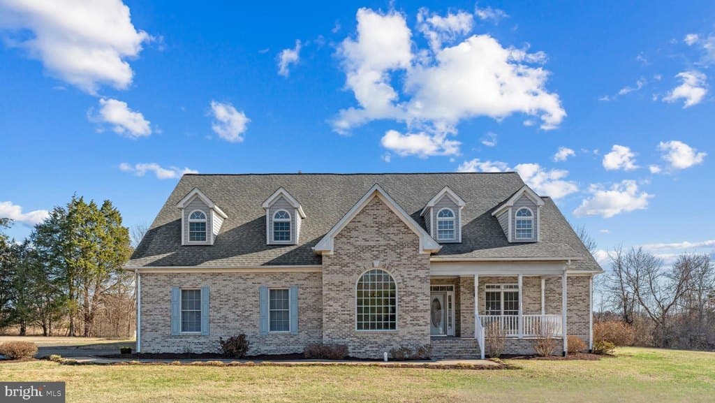 4 bedroom house for sale at 10321 Michael Ryan Dr Bealeton - $799,999