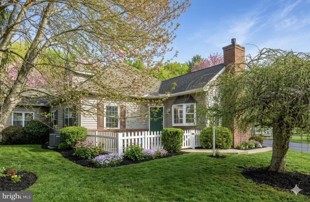 3 bedroom townhouse for sale at 701 Homestead Ln Chadds Ford - $500,000