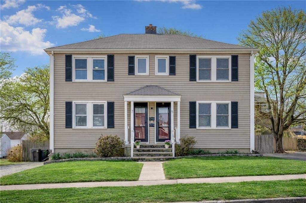 4 bedroom multi-family for sale at 5 Shangri Ln Middletown 02842 - $850,000
