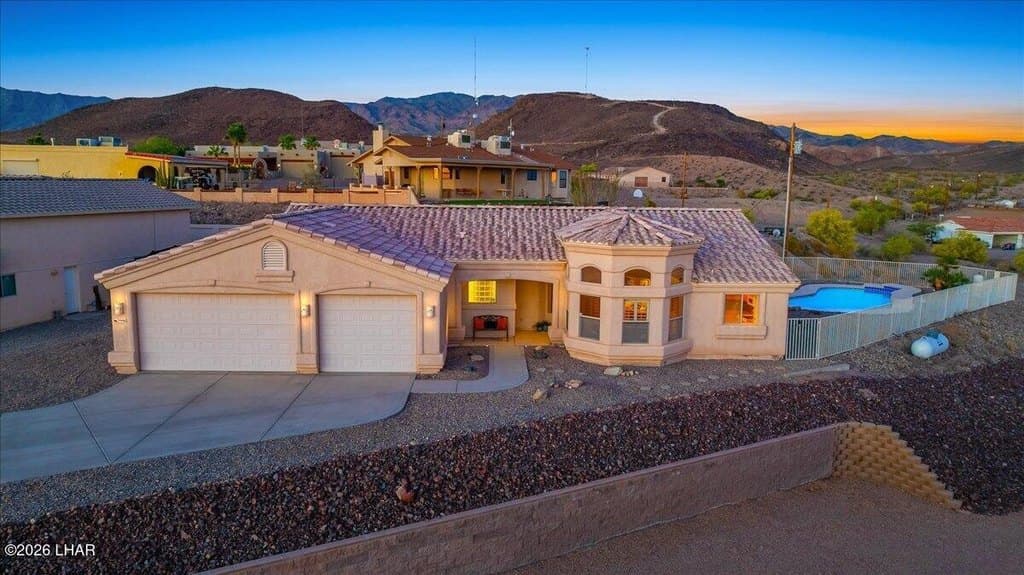 3 bedroom house for sale at 3996 Coral Reef Ct Lake Havasu City 86406 - $549,900
