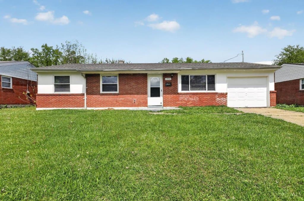 3 bedroom house for sale at 1990 Bluehill Dr New Burlington 45240 - $184,900