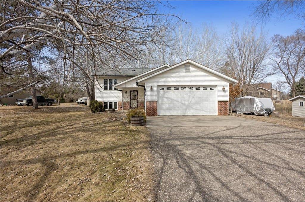 5 bedroom house for sale at 2815 Crestwood Dr NE Alexandria - $349,900