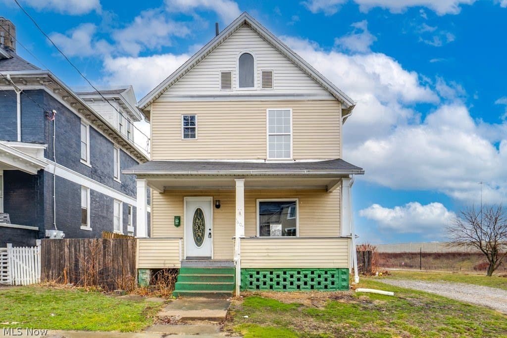 4 bedroom house for sale at 1607 9th St SW Canton 44706 - $139,900