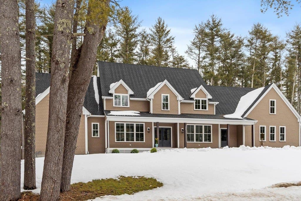 5 bedroom house for sale at 373 E Riding Dr Carlisle - $2,298,000