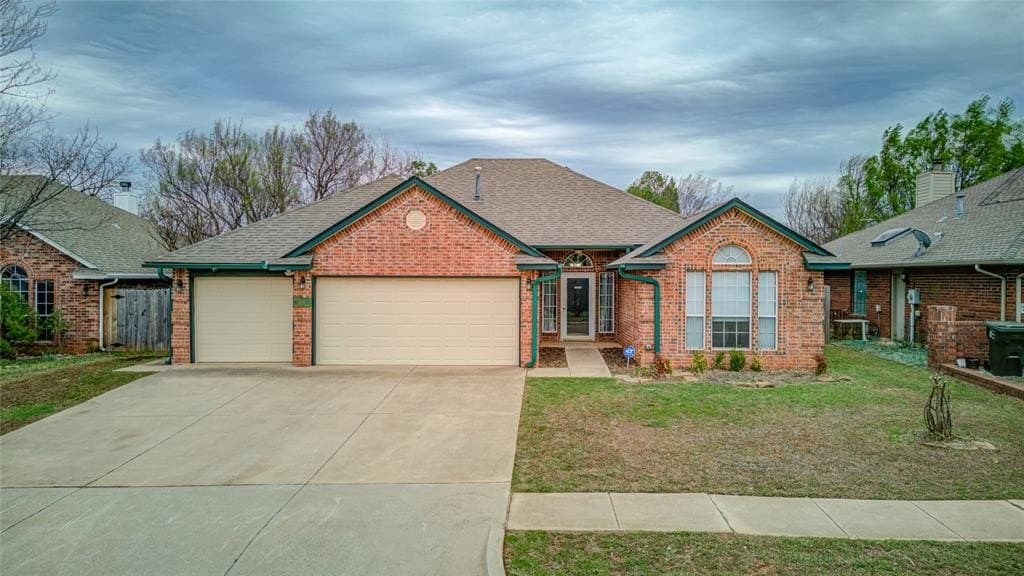 3 bedroom house for sale at 2005 Delancey Dr Norman 73071 - $287,000