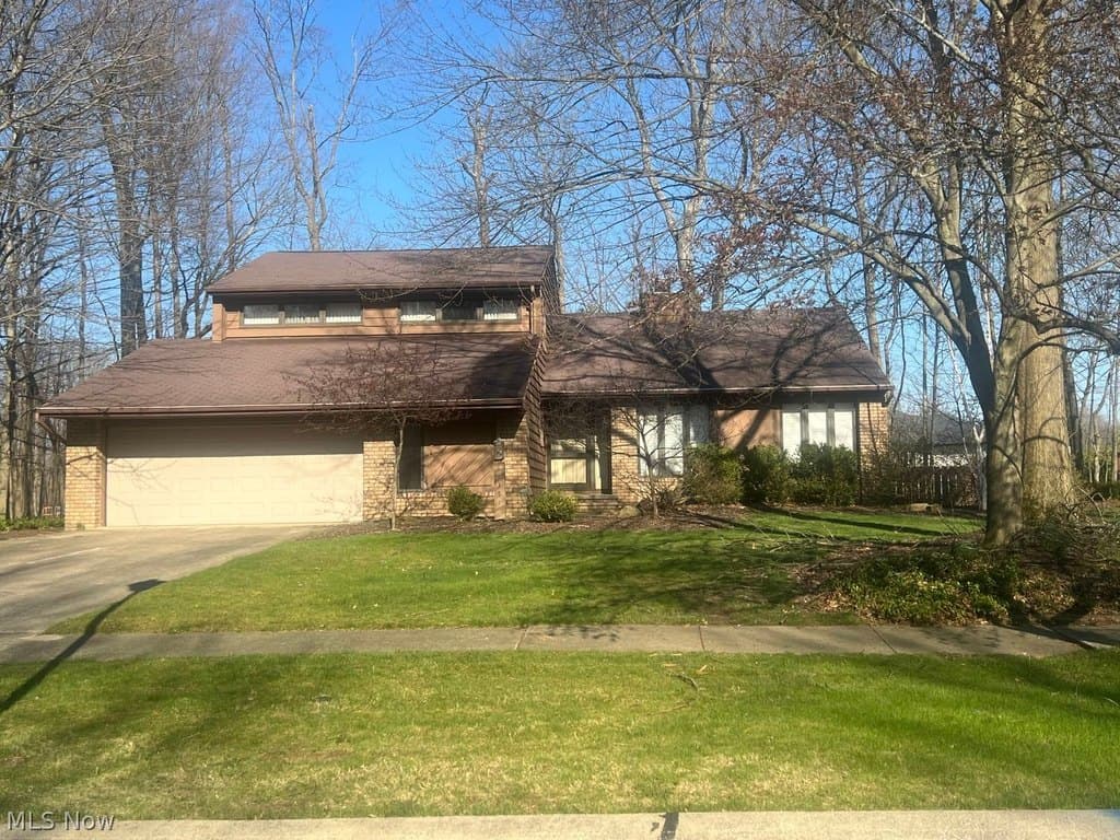 3 bedroom house for sale at 11351 Villa Grande Dr North Royalton 44133 - $359,000