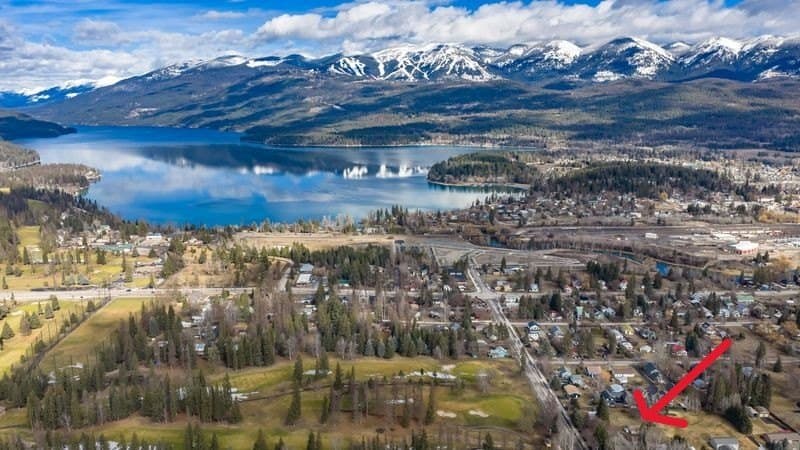 land for sale at 451 and 459 Karrow Ave Whitefish 59937 - $800,000