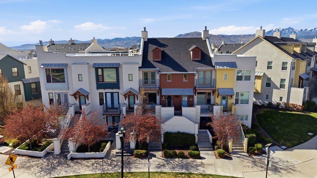 2 bedroom townhouse for sale at 4833 W Daybreak Pkwy S South Jordan 84009 - $395,000