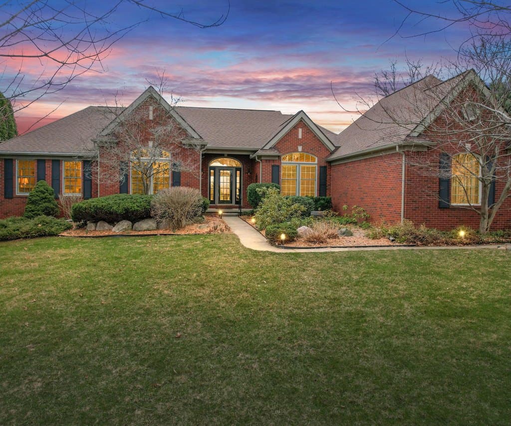 3 bedroom house for sale at 4981 St Annes Ct Ann Arbor - $875,000