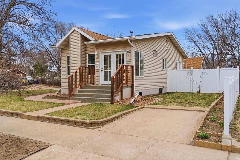 1 bedroom house for sale at 420 W 9th Ave Mitchell 57301 - $169,000