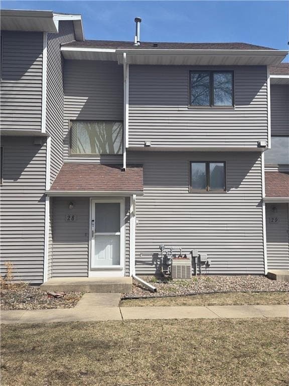 2 bedroom townhouse for sale at 28 Elton Ridge Ct NW Rochester - $239,900