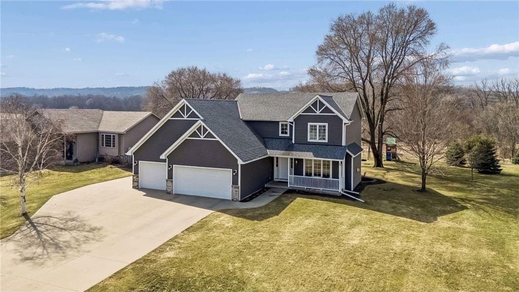 4 bedroom house for sale at 5130 Meadow Dr SE Rochester - $699,900