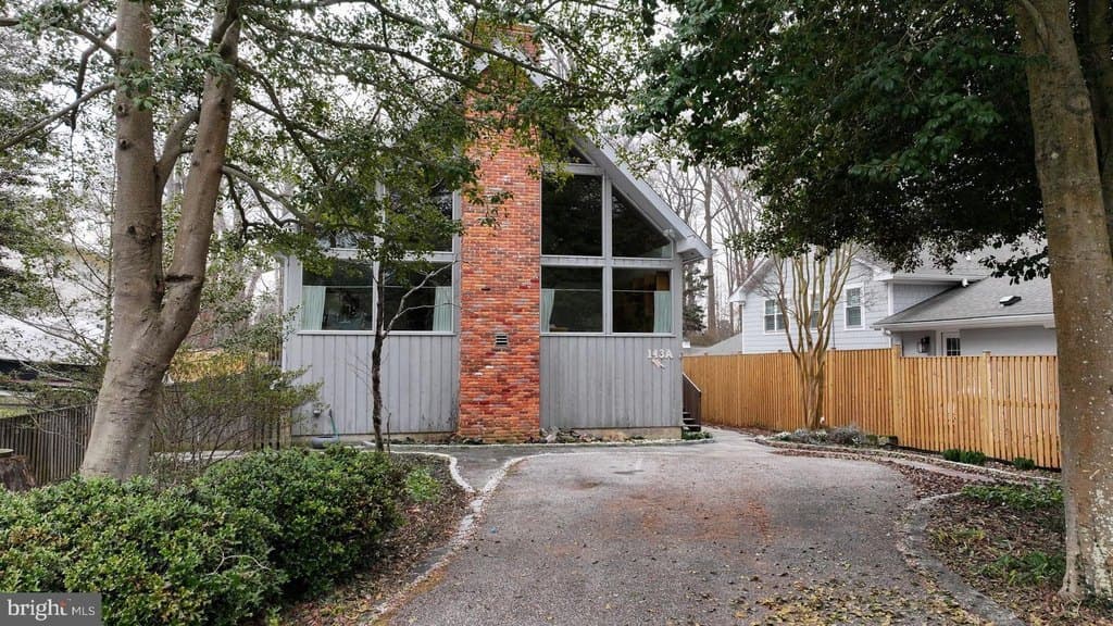 3 bedroom house for sale at 143-A E Lake Dr Annapolis Neck - $979,000