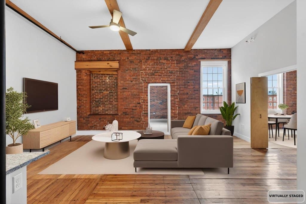2 bedroom condo for sale at 2 Main St Unit 15-505 Biddeford - $480,000
