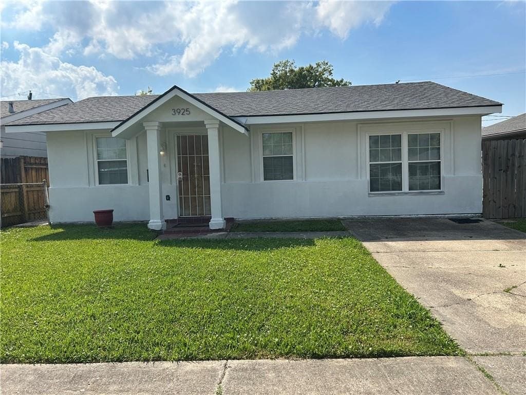 4 bedroom house for sale at 3925 Arizona Ave Kenner 70065 - $275,000
