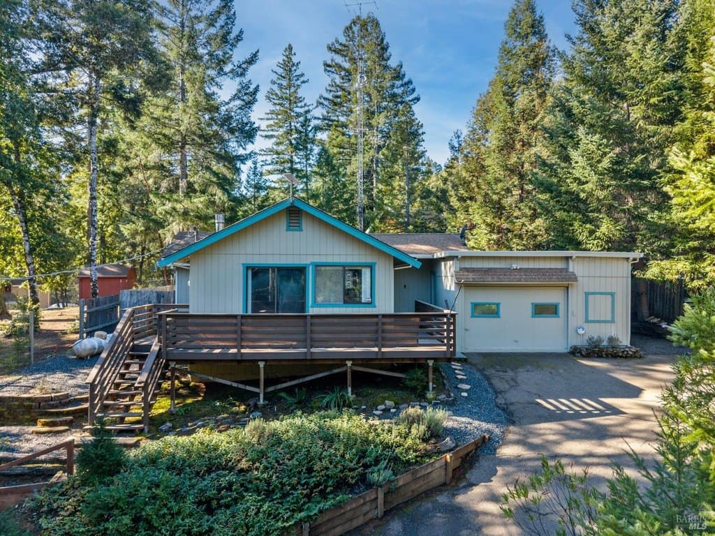 2 bedroom house for sale at 24860 Clover Cir Brooktrails - $320,000