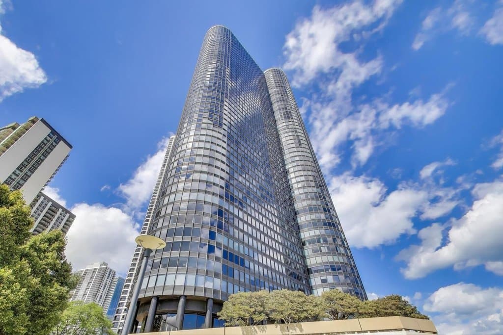 3 bedroom condo for sale at 155 N Harbor-3314 Dr Unit 3301-3302 Chicago - $1,350,000