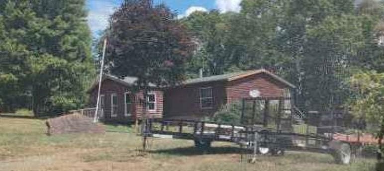 3 bedroom house for sale at 212 Aley Hill Rd Big Beaver - $122,800