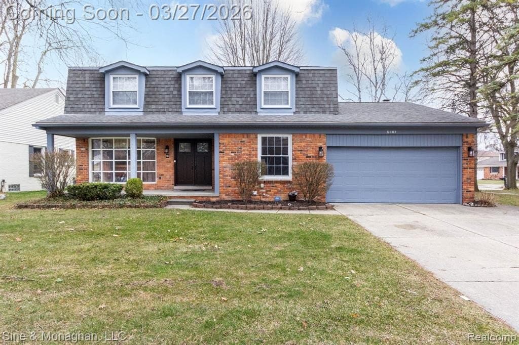 4 bedroom house for sale at 5082 Westmoreland Dr Troy 48085 - $515,000