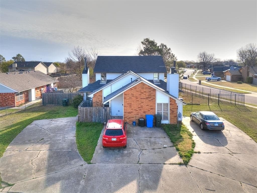 6 bedroom multi-family for sale at 1811 Wren St Norman 73069 - $380,000